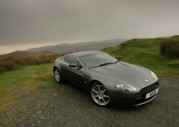 Aston Martin Vantage V8